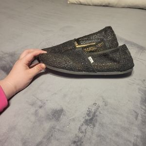 Tom's glitter flower lace slip on